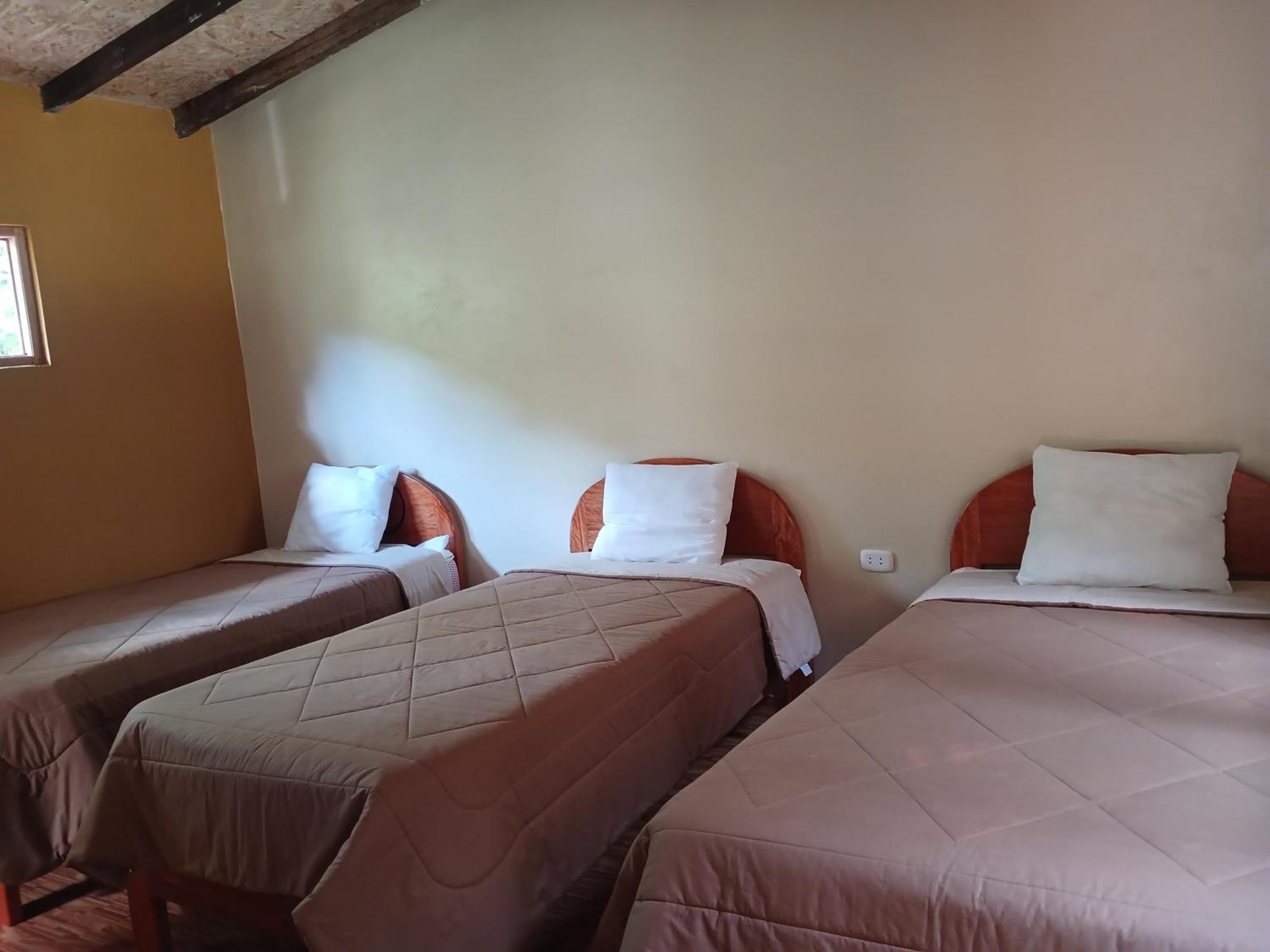 Lia B&B Lucmabamba Sahuayaco Eksteriør billede